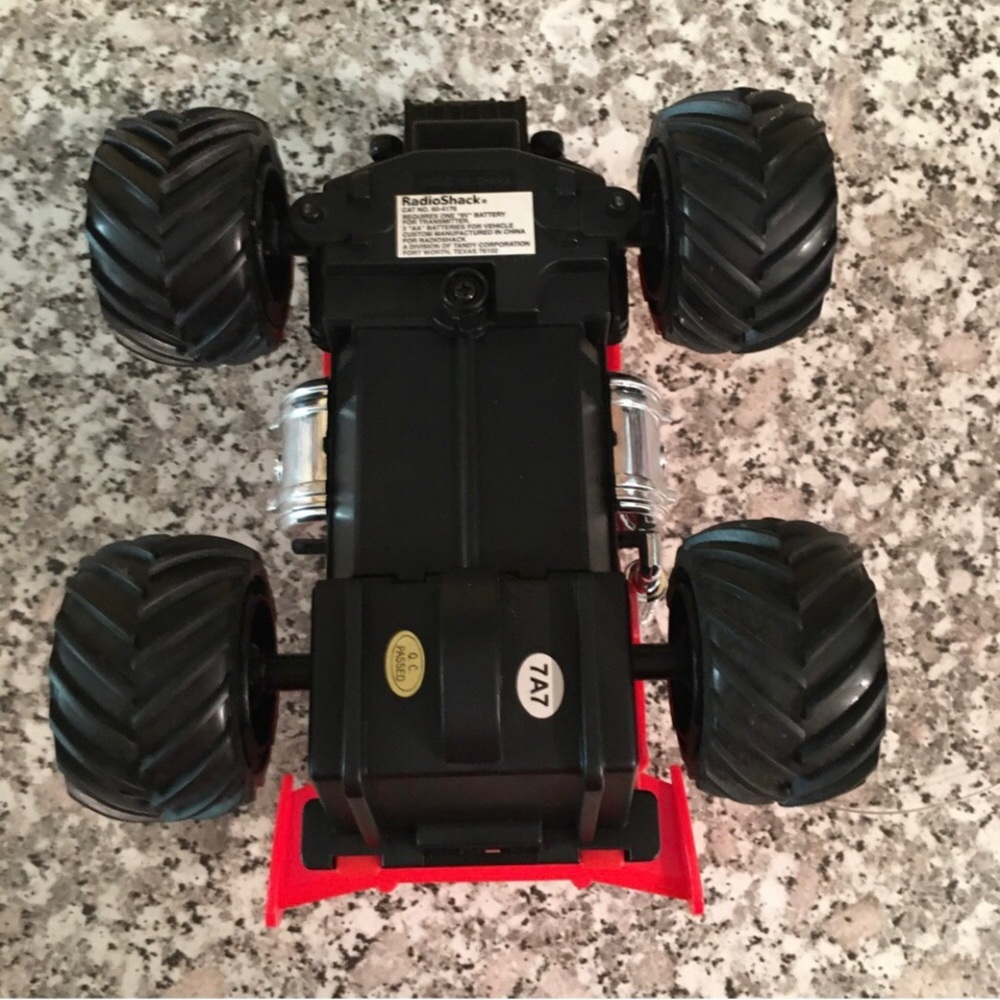 RadioShack RC truck off road WildFire radio control red plastic racer 60 4178 - Picture 10 of 13